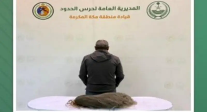 ضبط مواطن مخالف للائحة الأمن والسلامة البحرية في جدة لممارسته الصيد دون تصريح