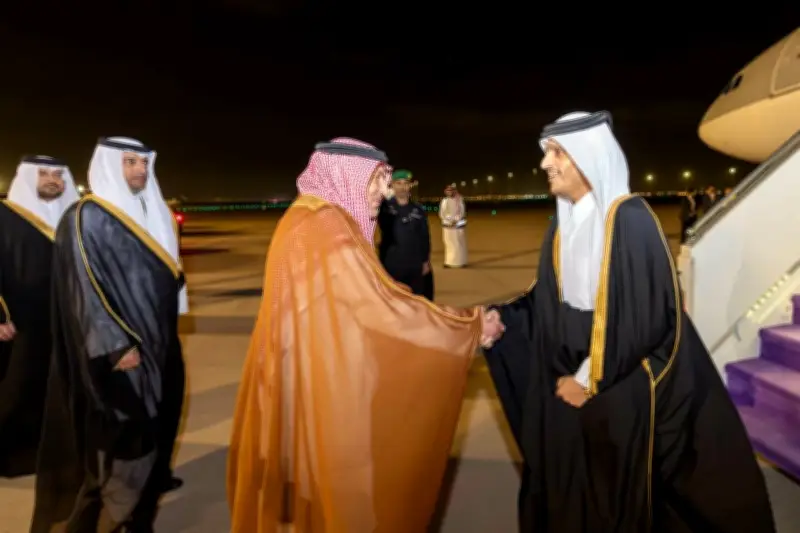 رئيس وزراء قطر يصل الرياض للمشاركة في اجتماع وزاري تشاوري عربي وإسلامي