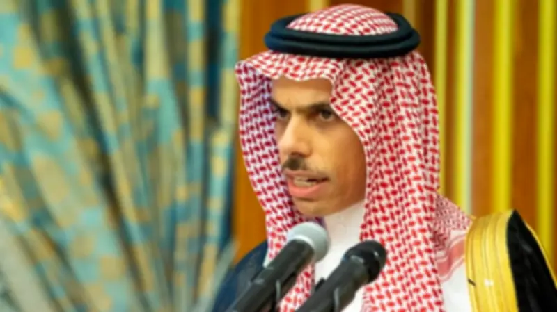 وزير الخارجية السعودي يحذر من محاولة ترهيب الاجتماع الوزاري ويؤكد حق الرد العسكري