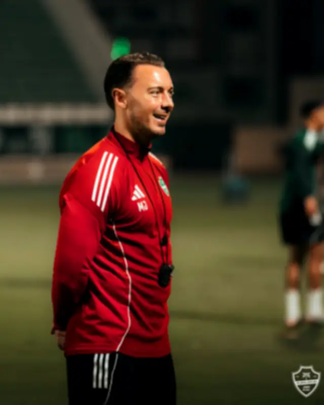 ياسر القحطاني يعلق على خسارة الأهلي أمام الهلال: ما حدث طبيعي في عالم كرة القدم