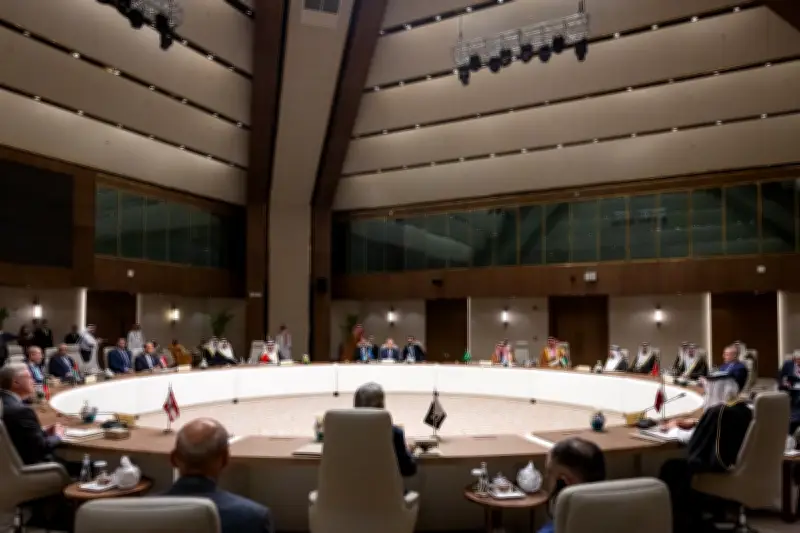 وزراء عرب وإسلاميون يحذرون إيران من تكبّد تكلفة عالية جراء استمرار انتهاكاتها