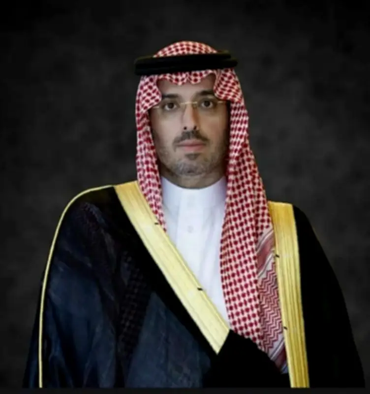 محافظ جدة الأمير سعود بن عبدالله يعبر عن فخره بالثقة الملكية بعد تمديد ولايته