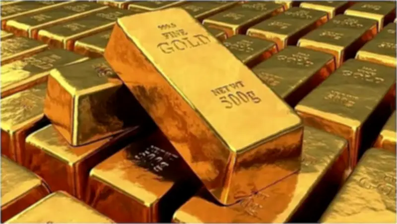 ارتفاع محدود لأسعار الذهب مع تراجع الدولار وتشديد السياسة النقدية الأمريكية