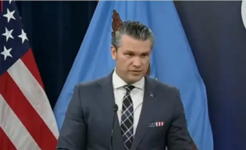 وزير الحرب الأمريكي يؤكد استمرار العمليات العسكرية ضد إيران حتى تحقيق الأهداف كاملة