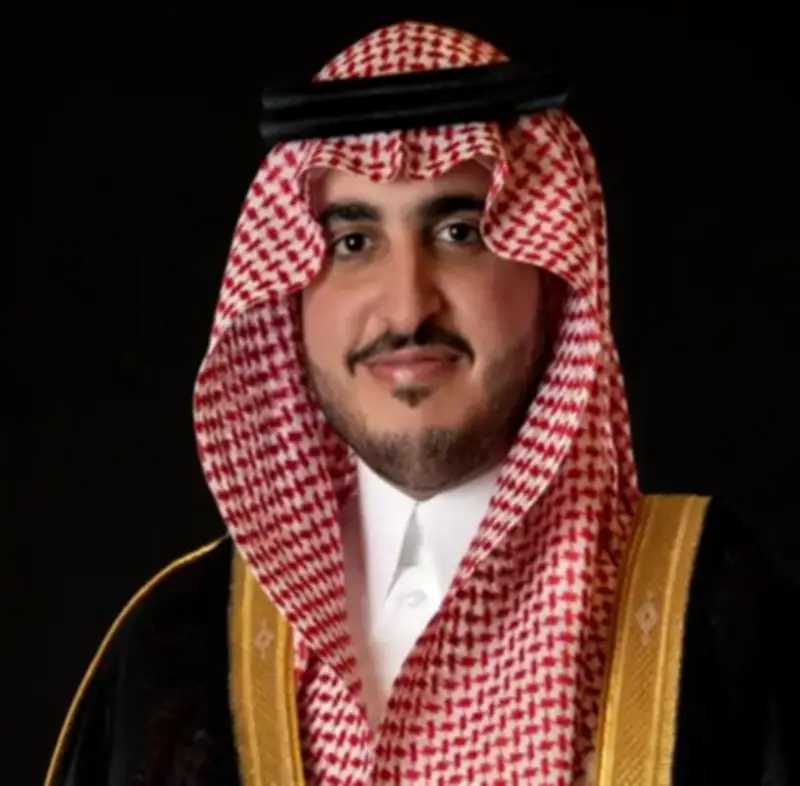 أمير الجوف يبعث بتهاني عيد الفطر للقيادة ويشيد بجهود خدمة ضيوف الرحمن