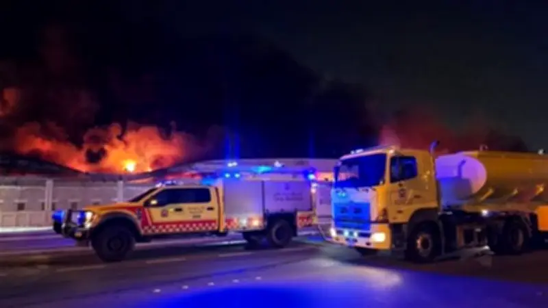 حرائق في البحرين بعد سقوط شظايا من هجوم إيراني على مستودع شركة