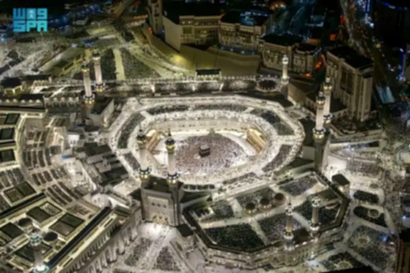 السعودية تتقن إدارة الحشود المعقدة في الحرمين الشريفين خلال شهر رمضان