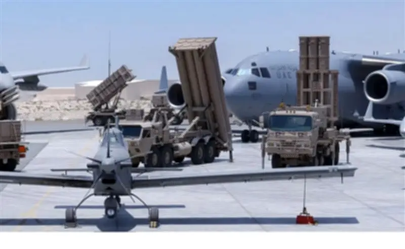 الإمارات تعلن تعامل دفاعاتها الجوية مع صواريخ إيرانية وأسراب مسيرات