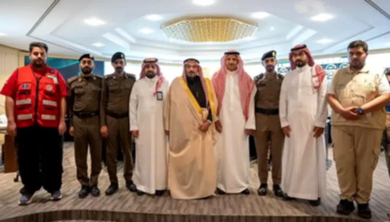 أمير القصيم يزور مركز إدارة الأزمات للاطلاع على جاهزيته ودوره في تعزيز منظومة الطوارئ