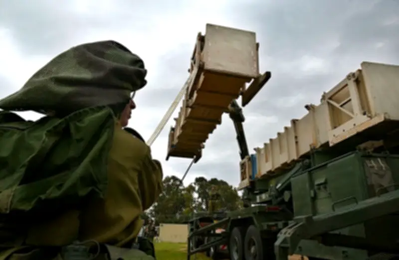 إسرائيل تقصف إيران بقنابل قديمة خزنت لاستهداف الجيش المصري قبل السلام