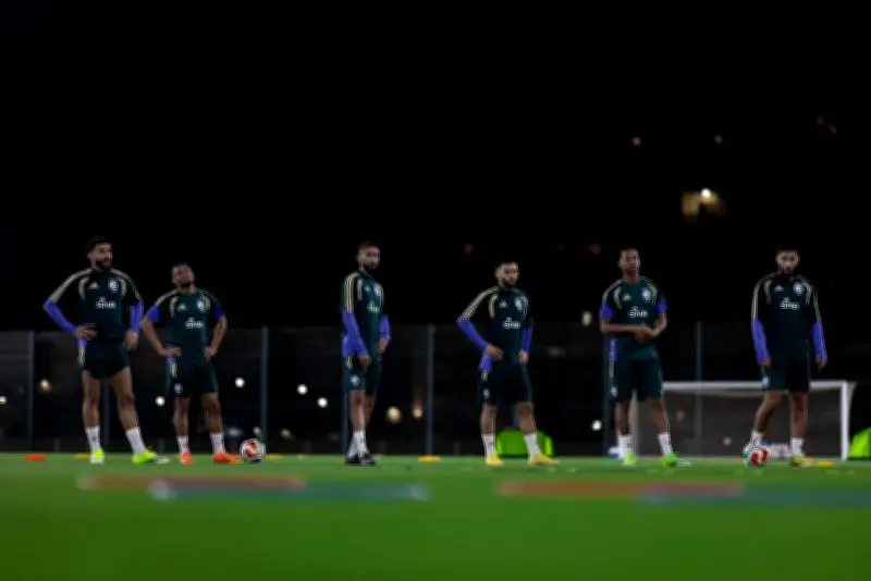 استبعاد سالم الدوسري من معسكر المنتخب السعودي قبل ودية مصر بسبب إصابة الركبة