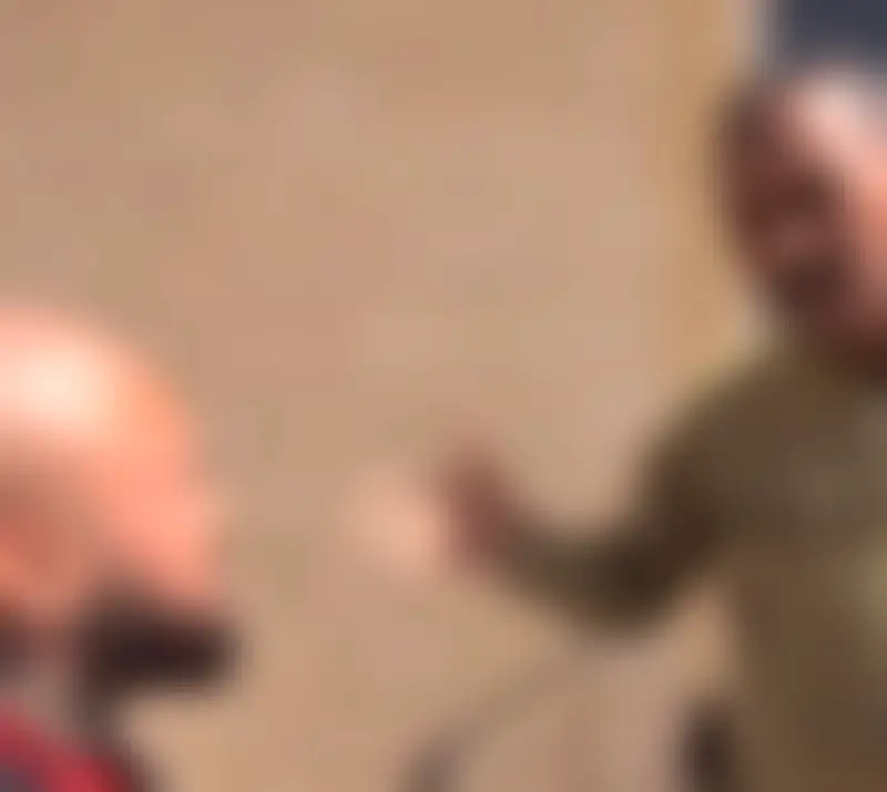 فيديو رشوة يهز مصر.. فصل شرطي فوري بعد جدل واسع على مواقع التواصل