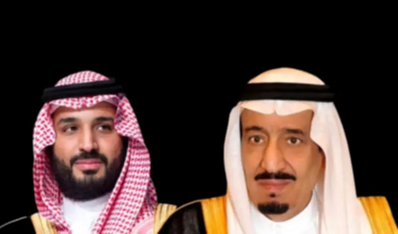 القيادة تعزي أمير قطر في استشهاد عسكريين إثر سقوط مروحية في المياه الإقليمية