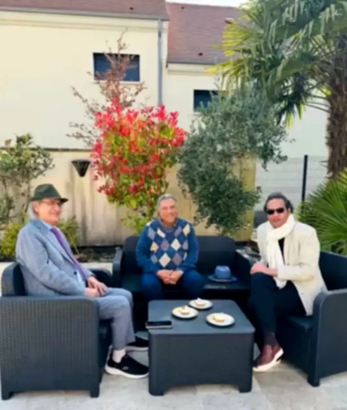 لقاء لندني يجمع عبده والعمير والذيابي: حوار عن الذاكرة والتجارب المشتركة