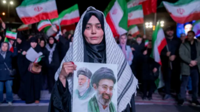 شوارع إيران تعج بالمواطنين دعماً للنظام في ظل الحرب الشاملة