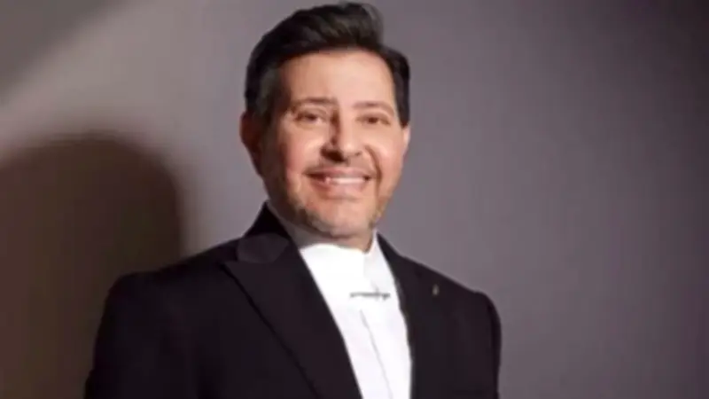 تحسن ملحوظ في صحة الفنان هاني شاكر بعد خروجه من العناية المركزة في فرنسا