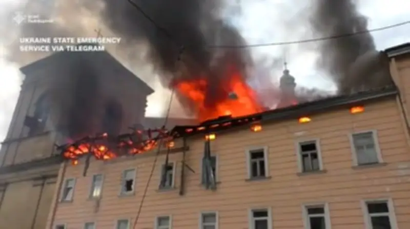 روسيا تشن هجوماً جوياً ضخماً على أوكرانيا باستخدام قرابة ألف طائرة مسيرة