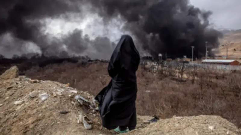 وساطة إسلام آباد تواجه شروط طهران.. وواشنطن تهدد بـ"أبواب الجحيم" في أزمة الحرب الإيرانية