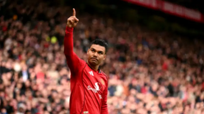 الاتحاد يراقب كاسيميرو لتعزيز خط الوسط تحسباً لرحيل فابينيو الموسم القادم