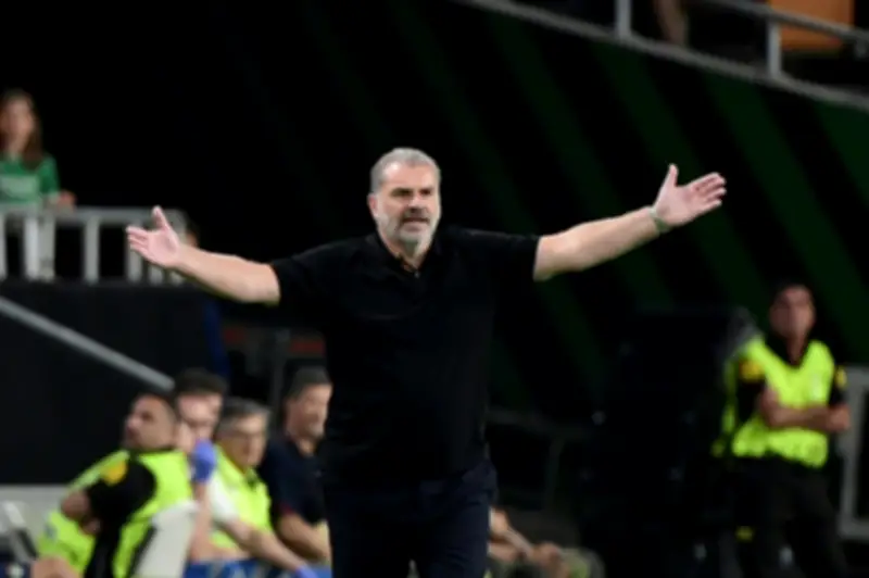 بوستيكوغلو يعلن استعداده لخوض تحدٍ جديد في أوروبا بعد فترة توقف