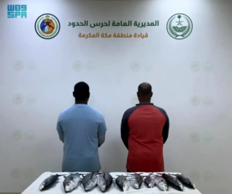 حرس الحدود يضبط مقيمين خالفوا أنظمة الصيد بالقنفذة