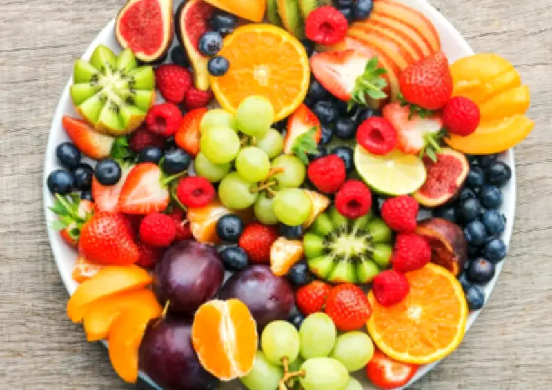 ست فواكه طبيعية ترفع مستوى الجلوكوز في الدم بسرعة وأمان