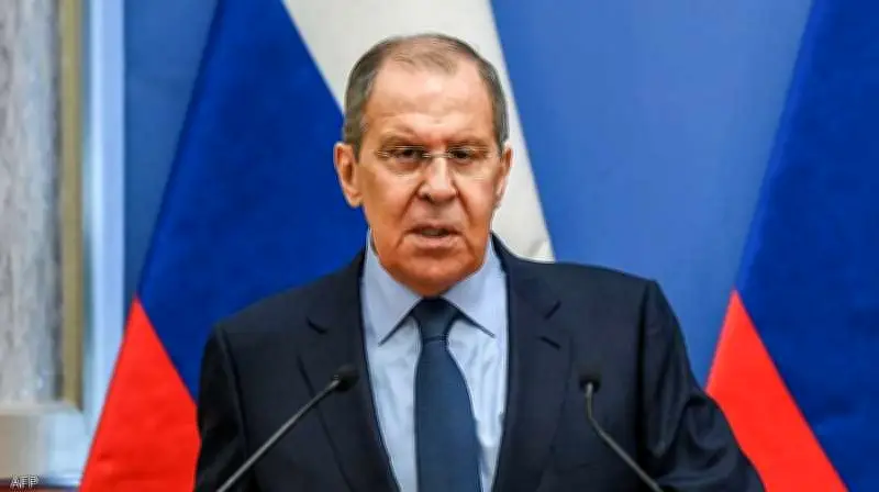 وزير الخارجية الروسي يكشف عن تزويد إيران بمنتجات عسكرية ويرفض اتهامات نقل معلومات استخباراتية