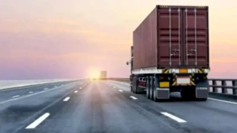 الهيئة العامة للنقل تتيح التعاقد المؤقت لنقل البضائع للغير لتعزيز كفاءة الأسطول