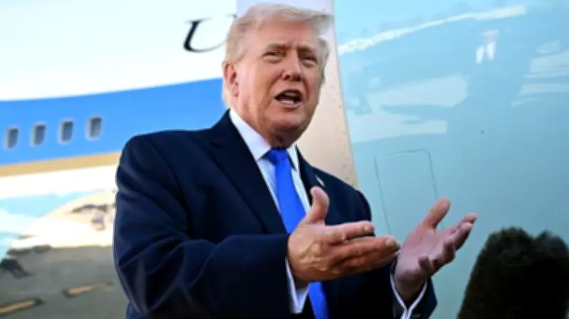 ترامب يوقع على الدولار: سابقة تاريخية تجعل الرئيس الأمريكي الأول على العملة النقدية