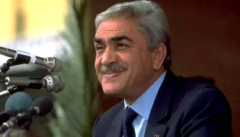 وفاة الرئيس الجزائري السابق اليمين زروال بعد صراع مع المرض