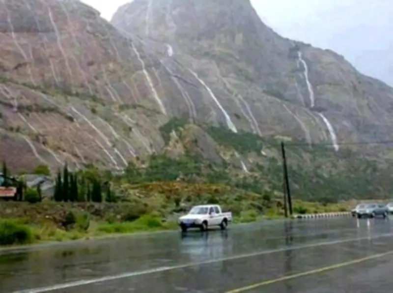 الأرصاد تحذر من أمطار خفيفة ورياح نشطة وصواعق رعدية على نجران ومحافظاتها حتى المساء