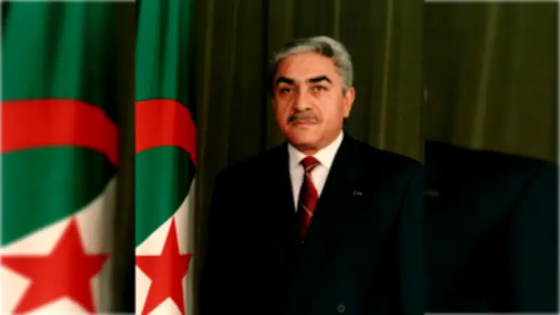 الجزائر تعلن الحداد الوطني على رحيل الرئيس اليامين زروال، مهندس المرحلة الانتقالية