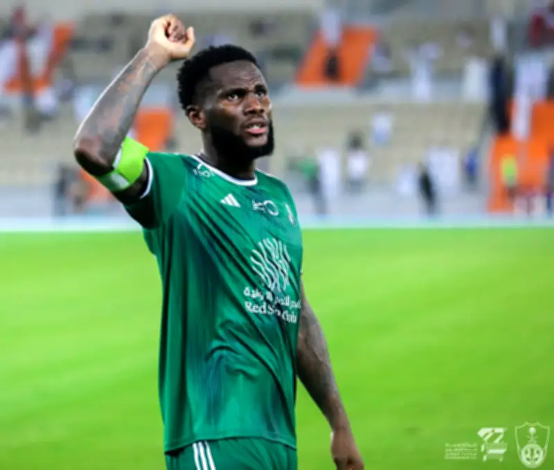 يوفنتوس وروما يتنافسان على التعاقد مع كيسيه من الأهلي قبل انتهاء عقده