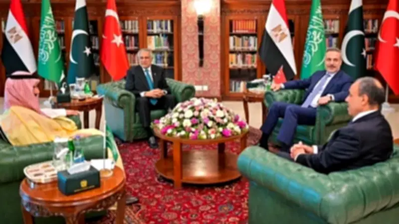 اجتماع رباعي في إسلام أباد يؤكد على خفض التصعيد وتعزيز الدبلوماسية في المنطقة