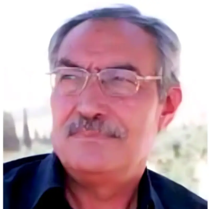 إيران تؤكد مقتل قائد بحرية الحرس الثوري علي رضا تنكسيري متأثراً بجراحه