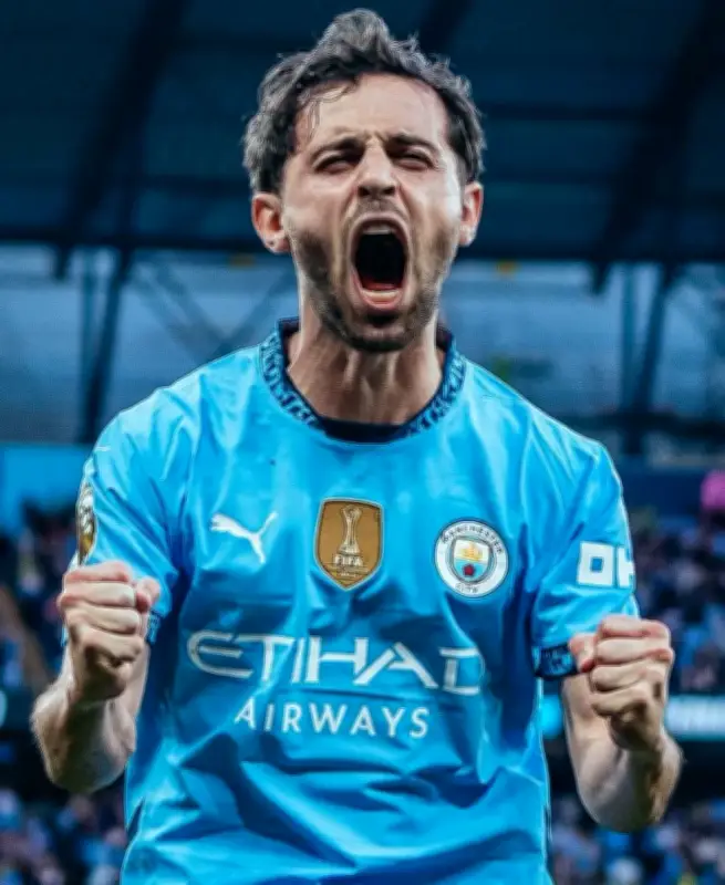 برناردو سيلفا يعلن رحيله عن مانشستر سيتي ويصدم غوارديولا بقرار مفاجئ