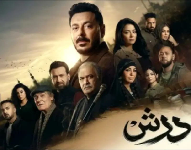 نضال الشافعي ينفي وجود خلافات في مسلسل "درش" بسبب ترتيب الأسماء في التتر