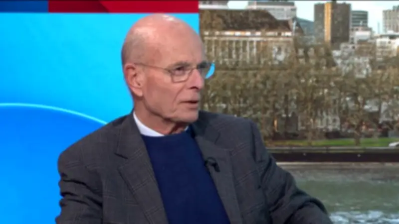 رئيس MI6 السابق: إيران الأكثر استعداداً للصراع الحالي ويحذر من ضرورة التخطيط الدفاعي الطويل