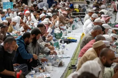 توزيع 8,760 طن من ماء زمزم في المسجد النبوي خلال شهر رمضان