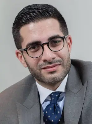 كيف خسرت طهران الخليج؟ تحليل لتصريحات لاريجاني وتصعيد إيران العشوائي