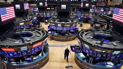 تعافي مؤشرات وول ستريت من الخسائر المبكرة في تعاملات الظهيرة