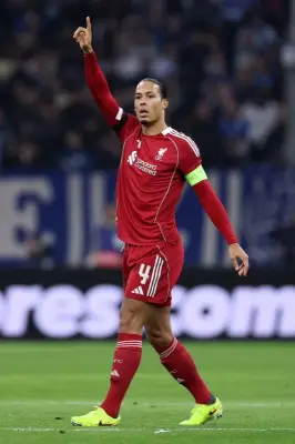 فان دايك يحذر: خسارة ليفربول أمام وولفرهامبتون ستؤثر على الانتقالات الصيفية