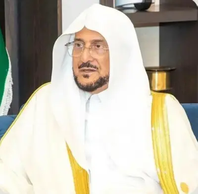 وزير الشؤون الإسلامية يوجه باستكمال الترتيبات لصلاة عيد الفطر في جميع أنحاء المملكة