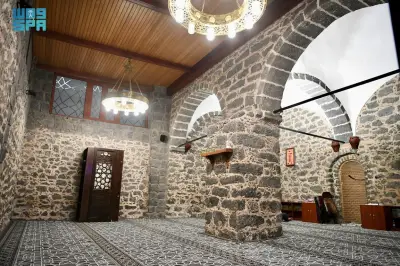 مسجد الدرع بالمدينة المنورة: شاهد تاريخي على أحداث أُحُد