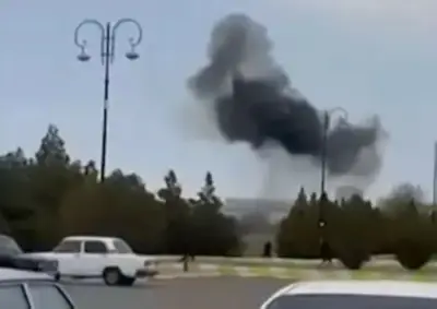 أذربيجان تتهم إيران باستهداف مطار ومدرسة بطائرات مسيرة وتطالب برد