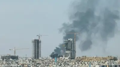 الدفاعات السعودية تعترض صاروخاً مجنحاً شرق الخرج وتتصدى لهجوم على مصفاة رأس تنورة