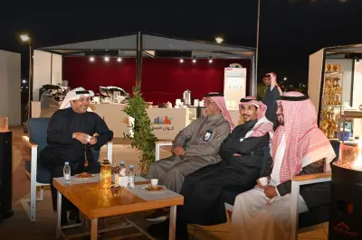 الرئيس التنفيذي للهيئة الملكية يتفقد فعاليات مهرجان ألوان الجبيل