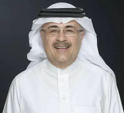 رئيس أرامكو يحذر: إغلاق مضيق هرمز يهدد الاقتصاد العالمي ويخفض مخزونات النفط لأدنى مستوى