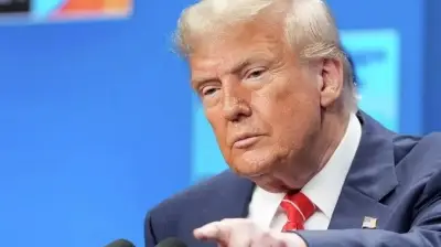 ترامب يحذر من مخططات انتقامية إيرانية تستهدف كاليفورنيا عبر مسيرات بحرية