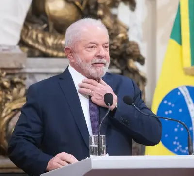 البرازيل تمنع مستشار ترمب من دخول أراضيها ردا على تجميد تأشيرة وزير الصحة